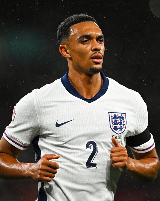 Scholes Claims Slot ‘May Not Be A Fan’ Of Alexander-Arnold